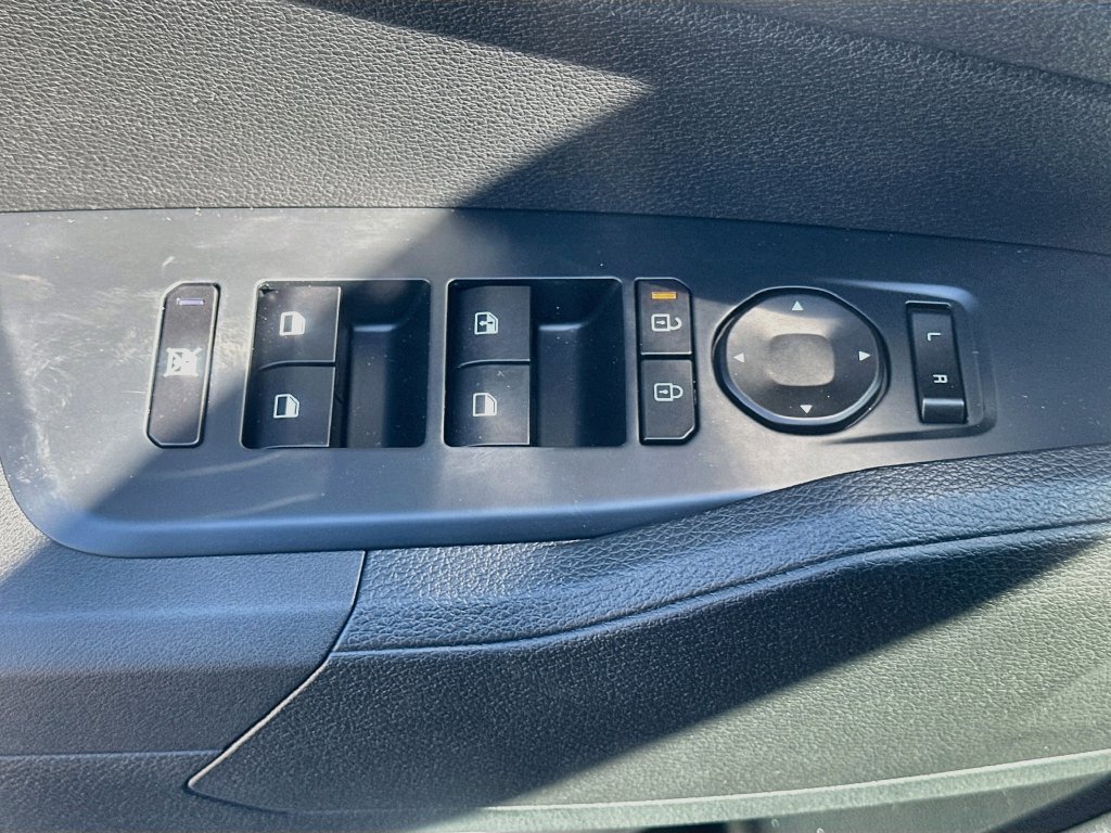 New 2027 Kia Sportage S FWD image 17