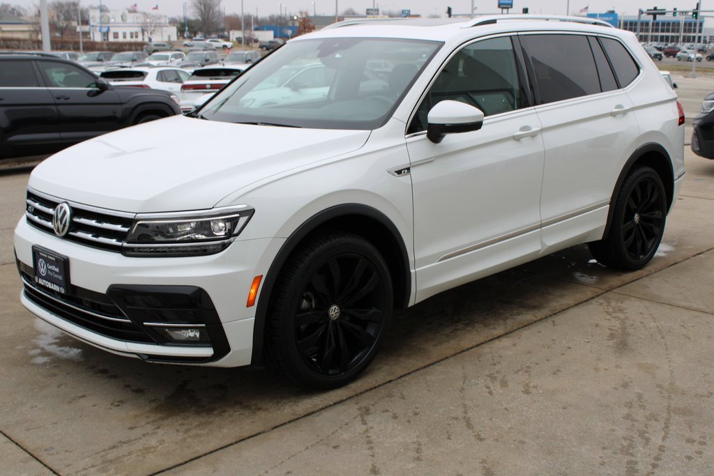 Certified 2021 Volkswagen Tiguan SEL Premium R-Line image 3