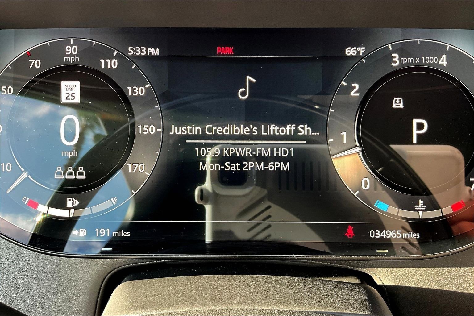 Used 2023 Land Rover Range Rover SE image 19