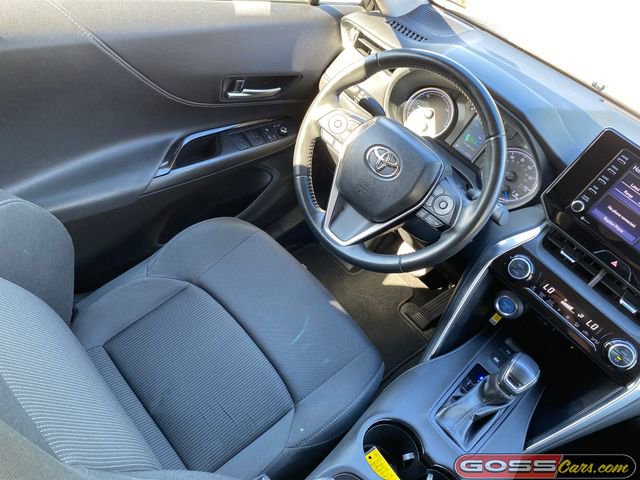 Used 2022 Toyota Venza LE image 20