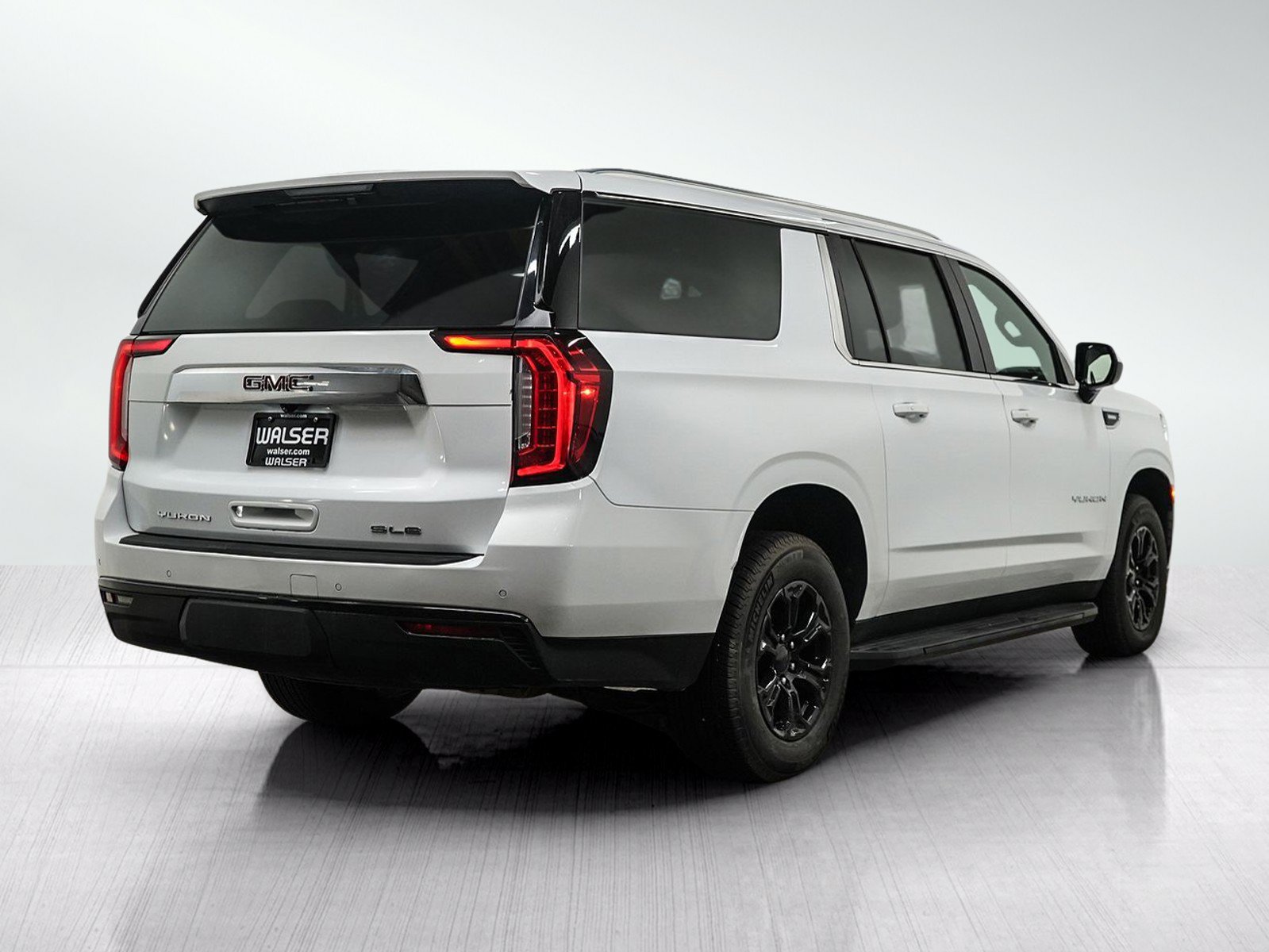 Used 2024 GMC Yukon XL SLE w/ Max Trailering Package AWD/4WD image 6