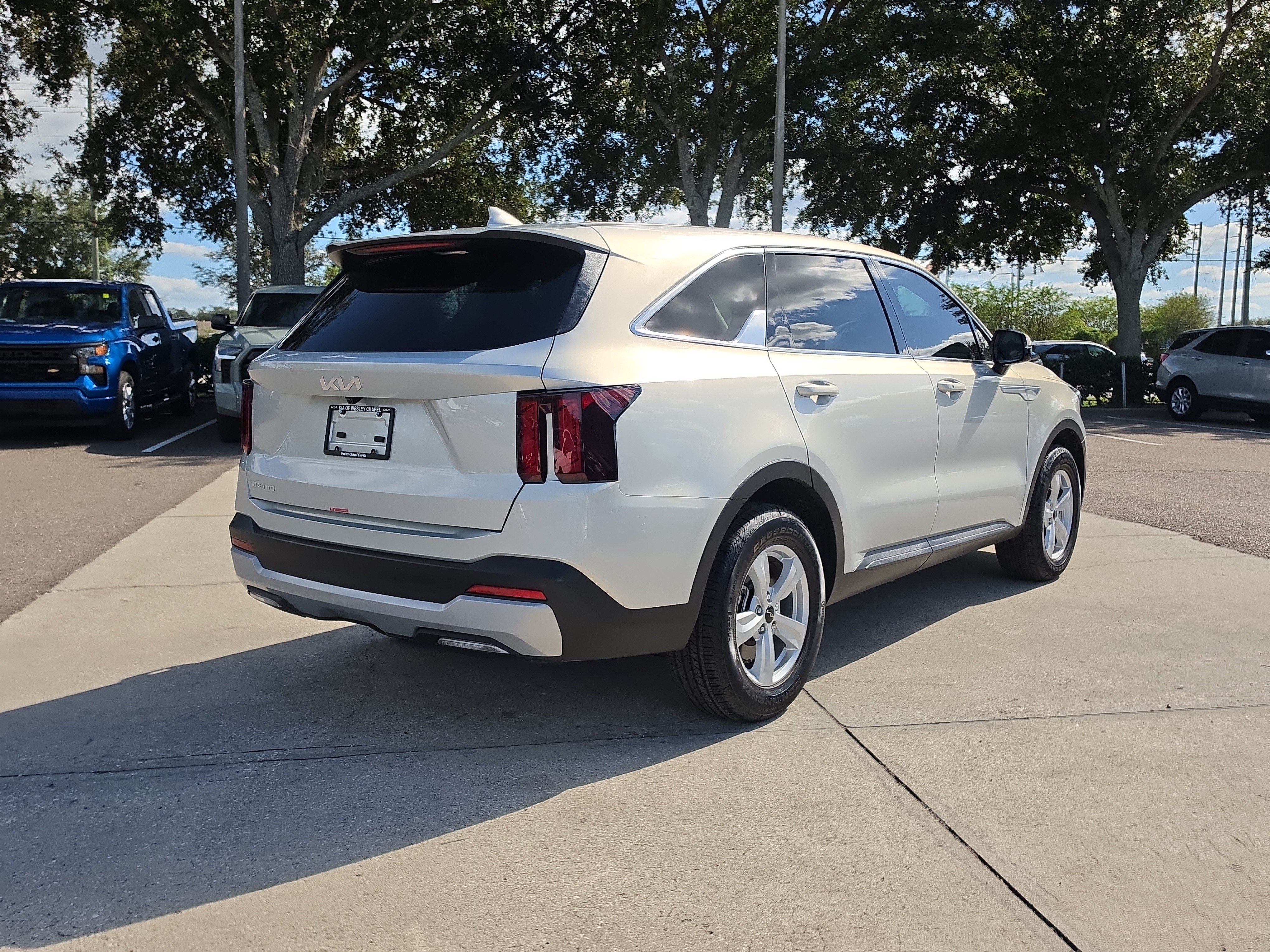 Certified 2026 Kia Sorento LX FWD image 8
