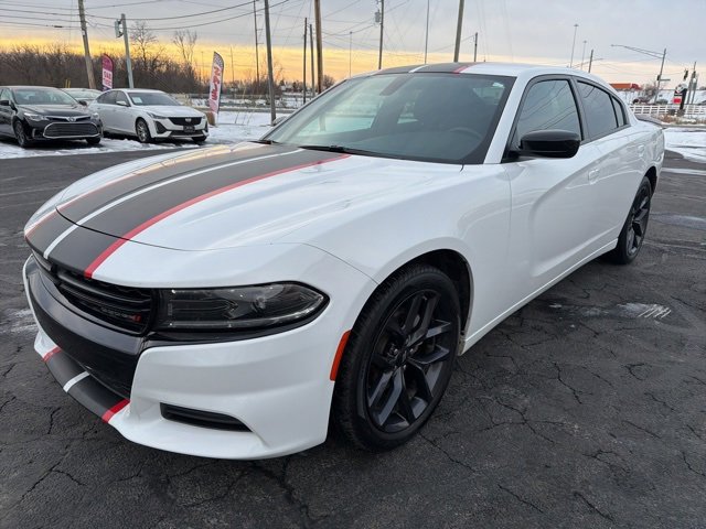 Used 2023 Dodge Charger SXT w/ Blacktop Package image 3