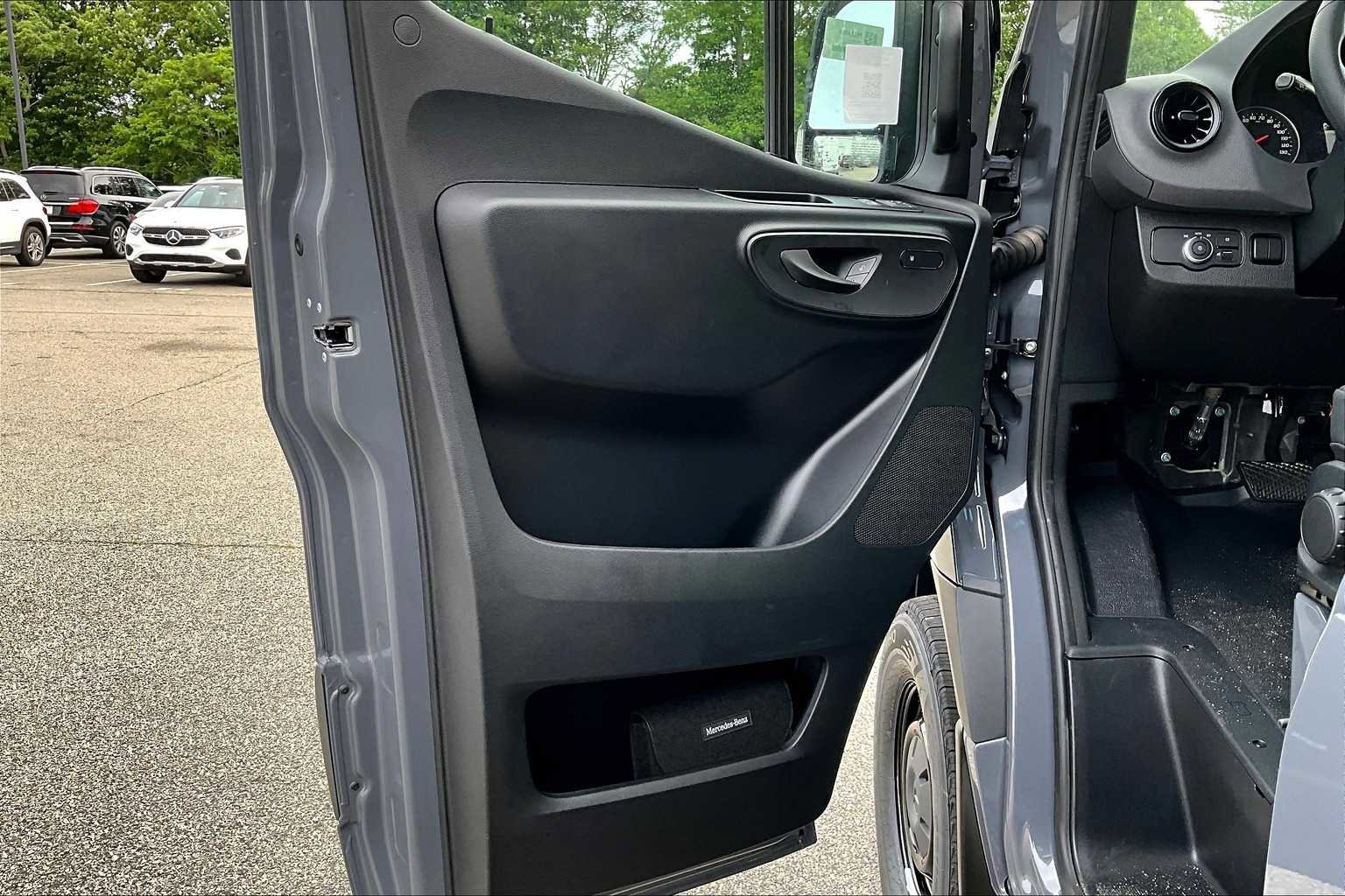 New 2025 Mercedes-Benz Sprinter 2500 image 12
