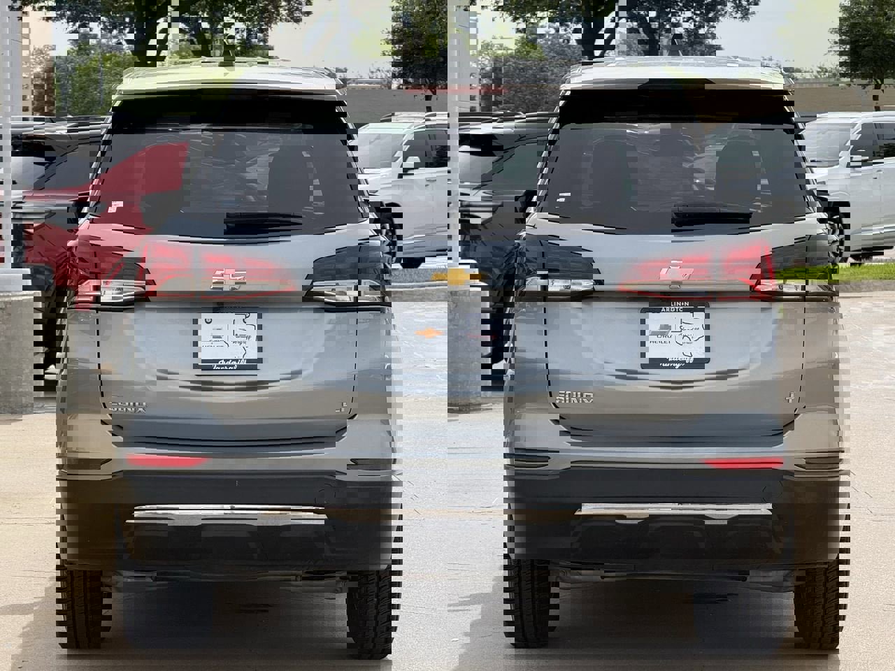 Used 2023 Chevrolet Equinox LT FWD image 5