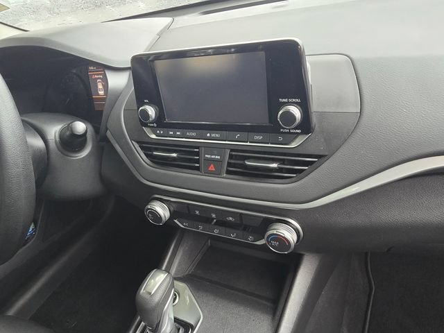 Certified 2024 Nissan Altima 2.5 S FWD image 8