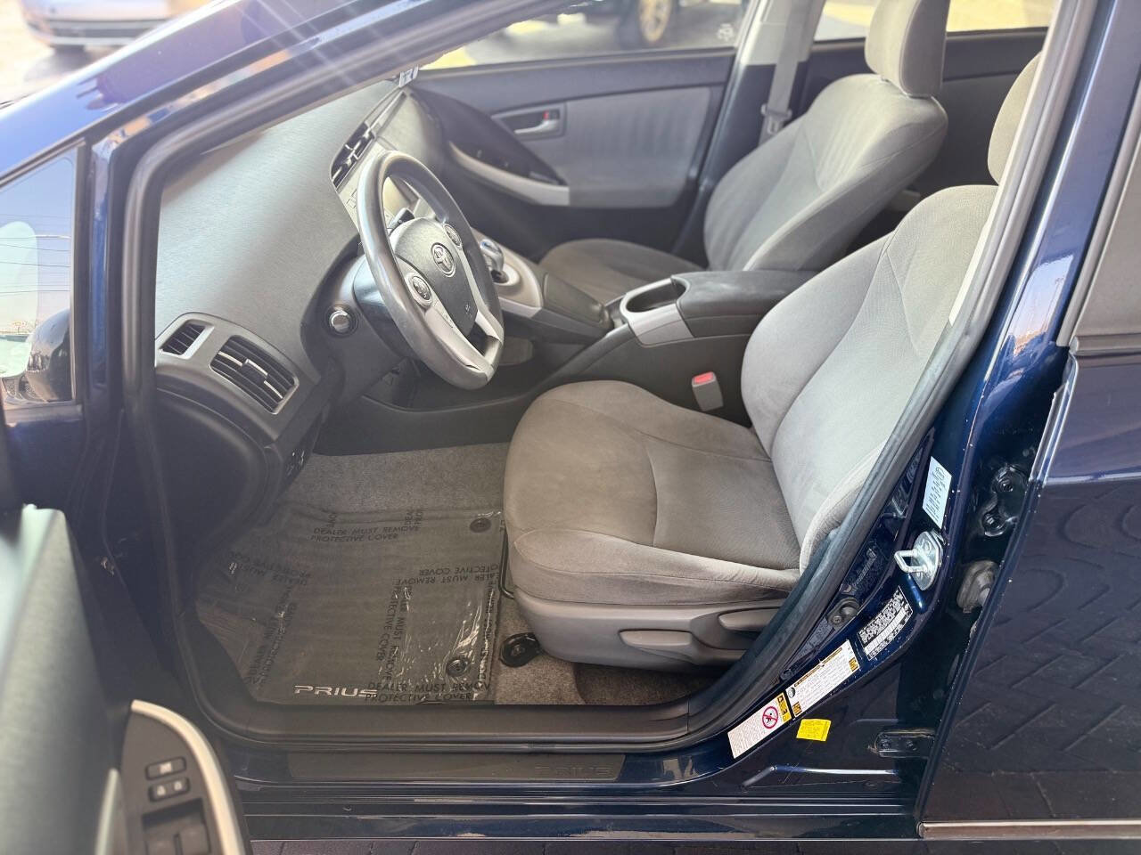 Used 2015 Toyota Prius Two FWD image 21