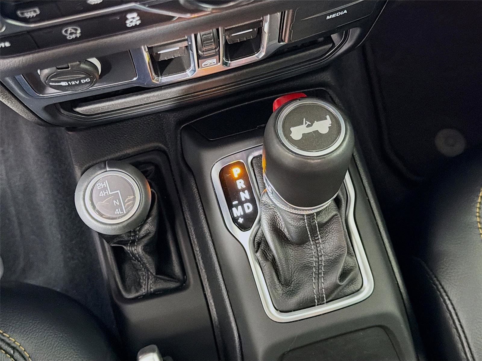 Used 2024 Jeep Wrangler Sahara w/ Technology Group image 18