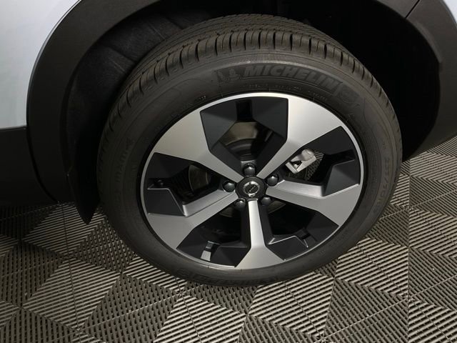 New 2026 Volvo XC40 B5 Plus w/ Protection Package Premier image 44
