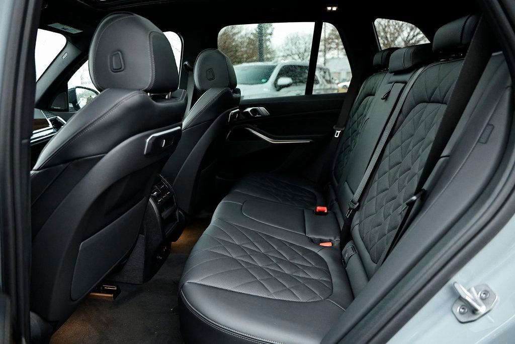 New 2026 BMW X5 xDrive40i AWD/4WD image 25