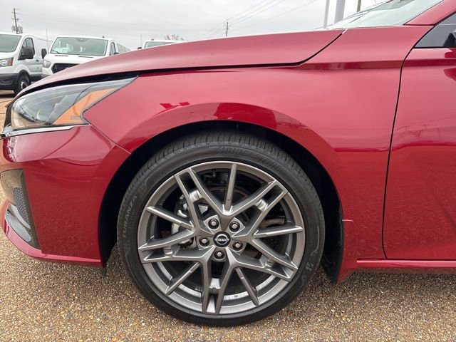 Certified 2024 Nissan Altima 2.0 SR image 7