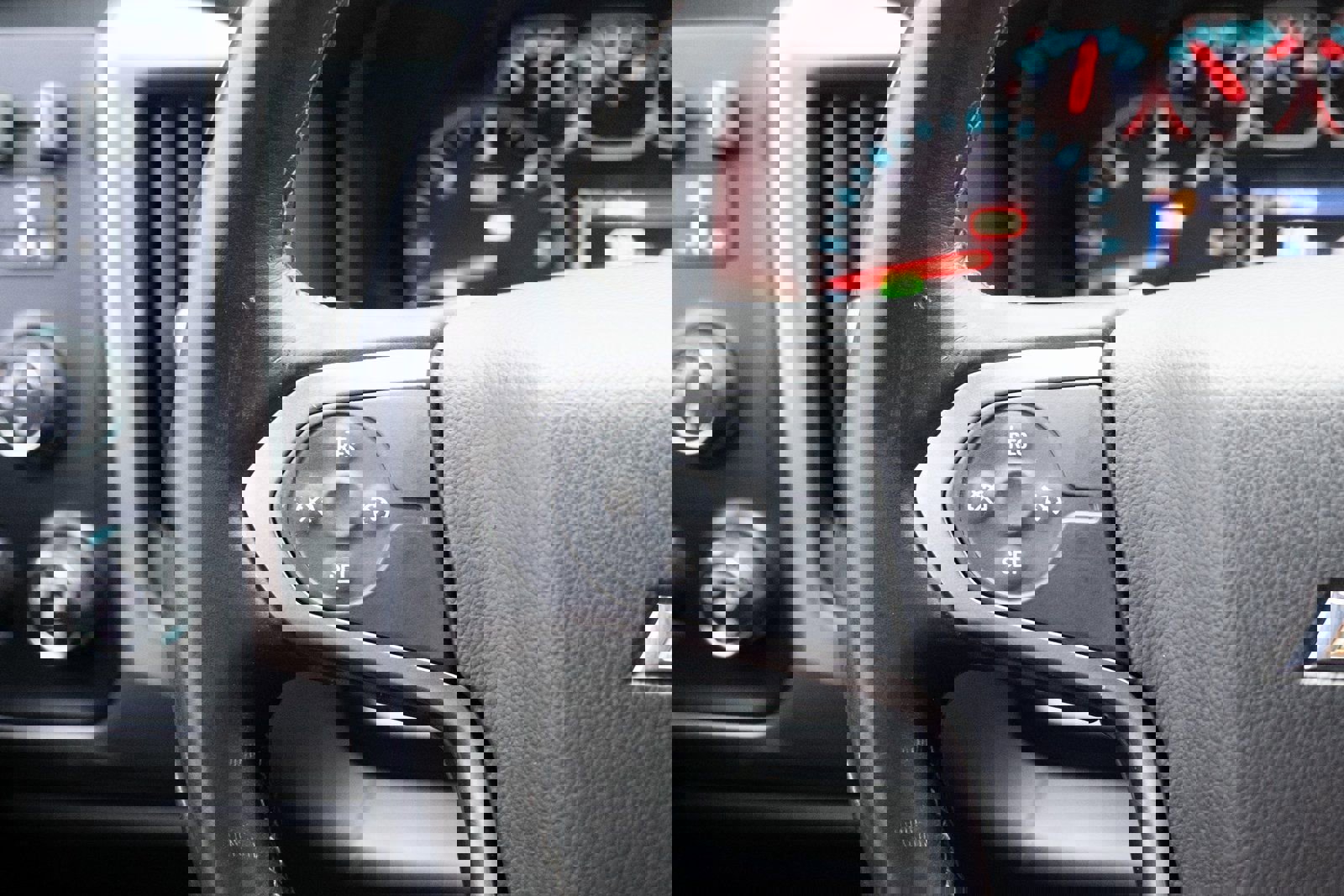 Used 2014 Chevrolet Silverado 1500 LT w/ LT Convenience Package image 6