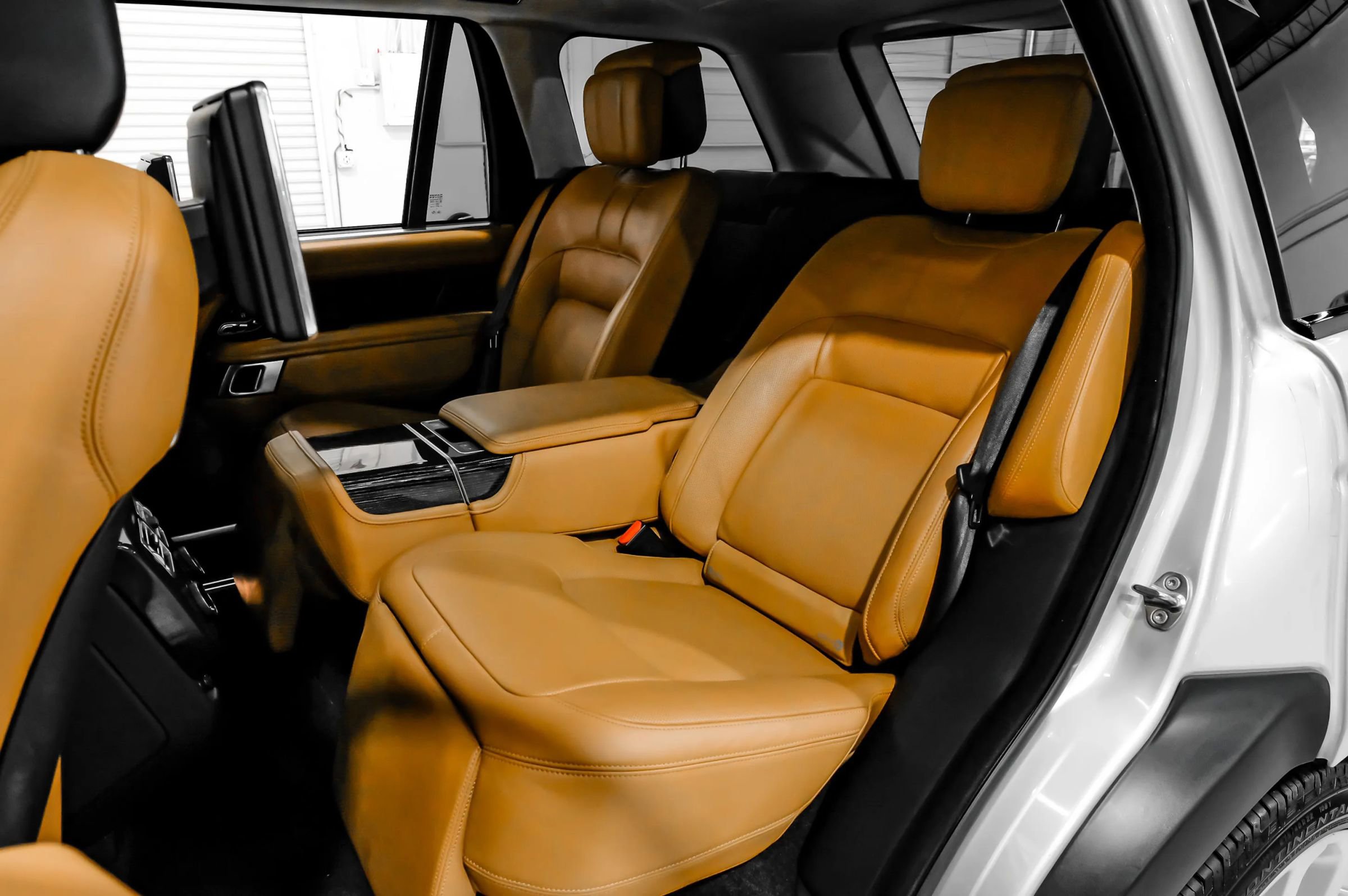 Used 2019 Land Rover Range Rover Long Wheelbase Autobiography image 46