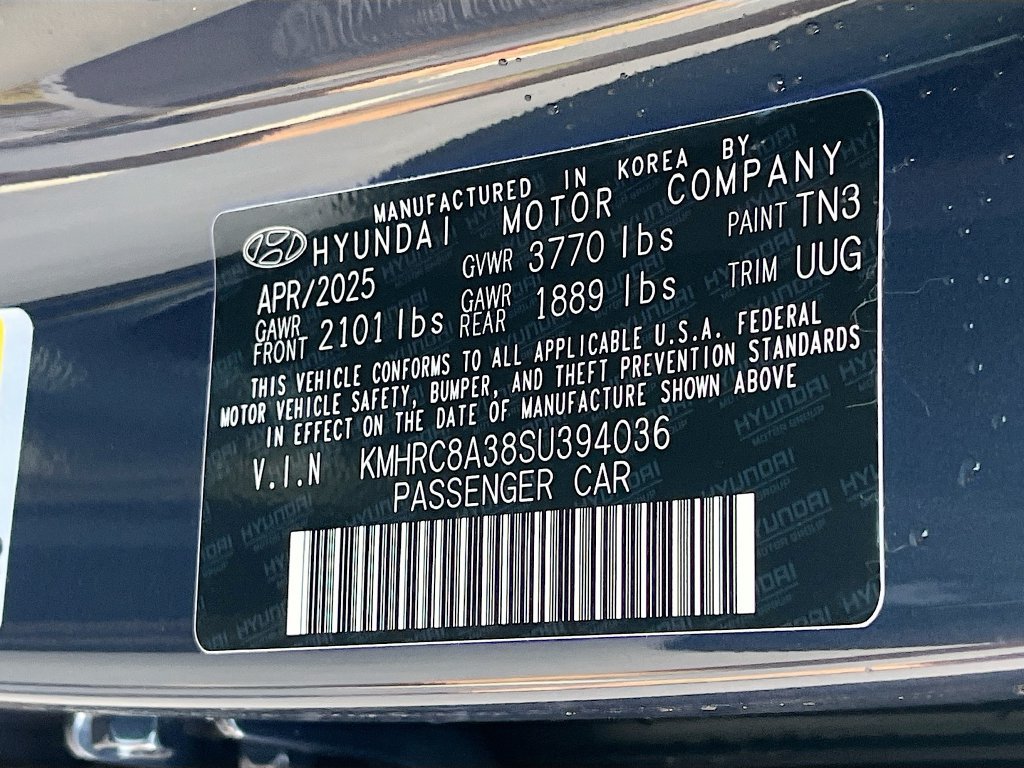 Used 2025 Hyundai Venue Limited FWD image 30