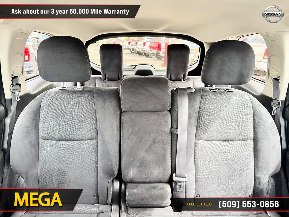 Used 2016 Nissan Pathfinder SV image 20