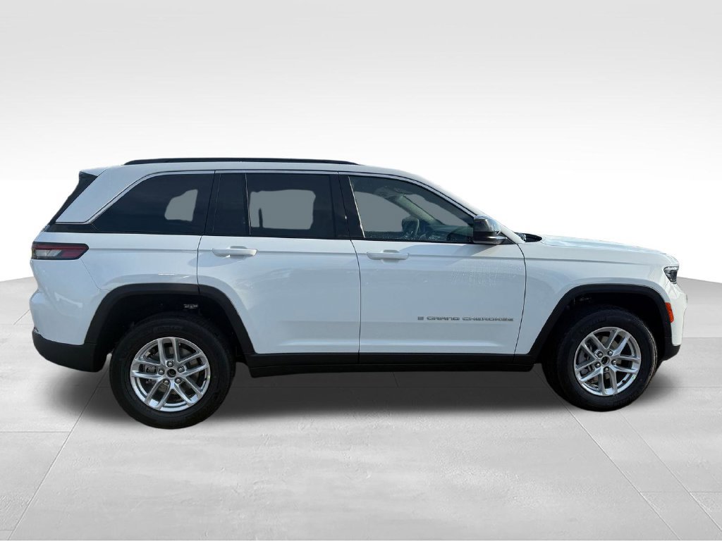 New 2026 Jeep Grand Cherokee Laredo AWD/4WD image 29