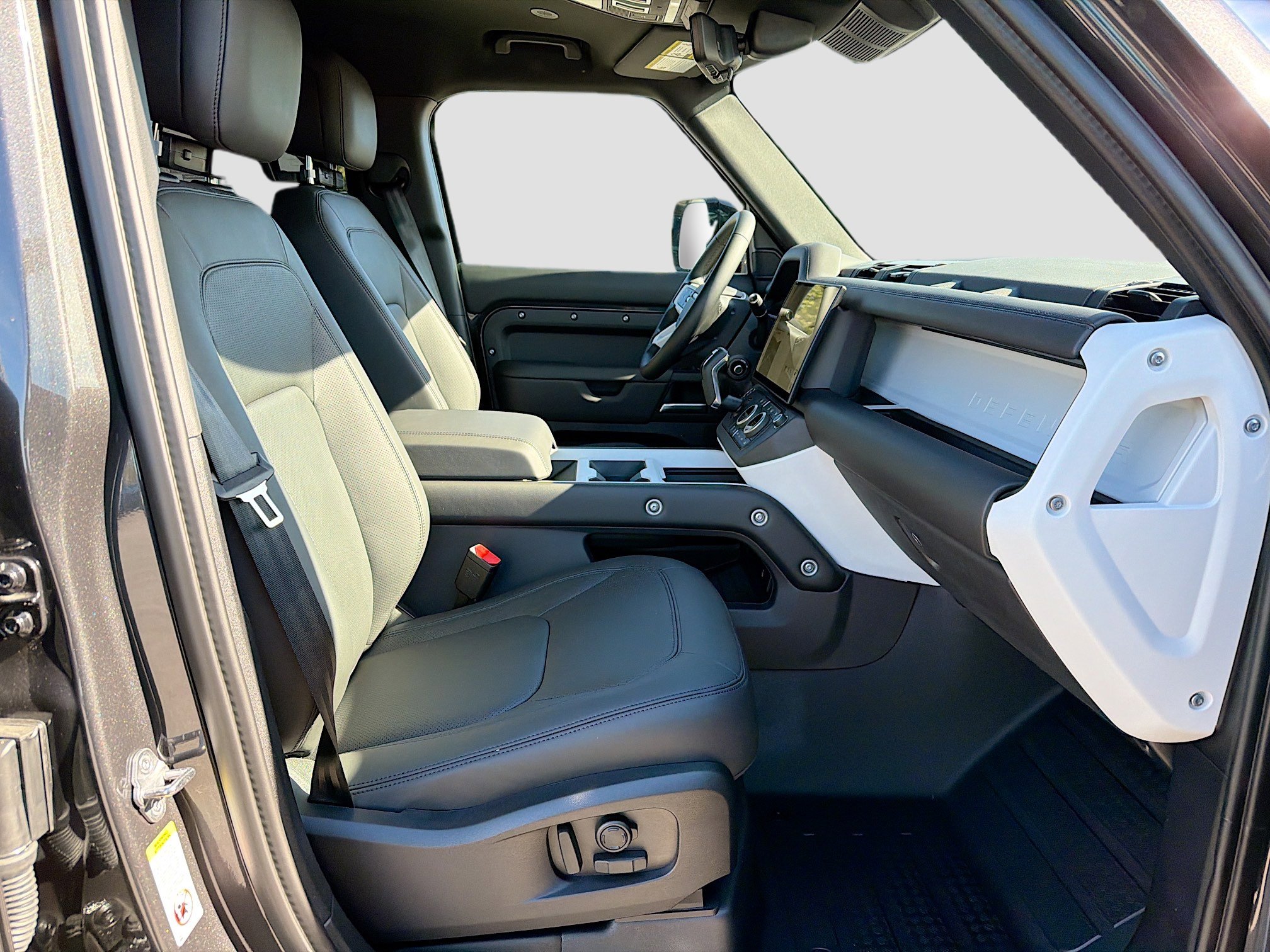 New 2026 Land Rover Defender 110 S image 16