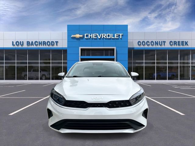 Used 2024 Kia Forte LXS FWD image 3