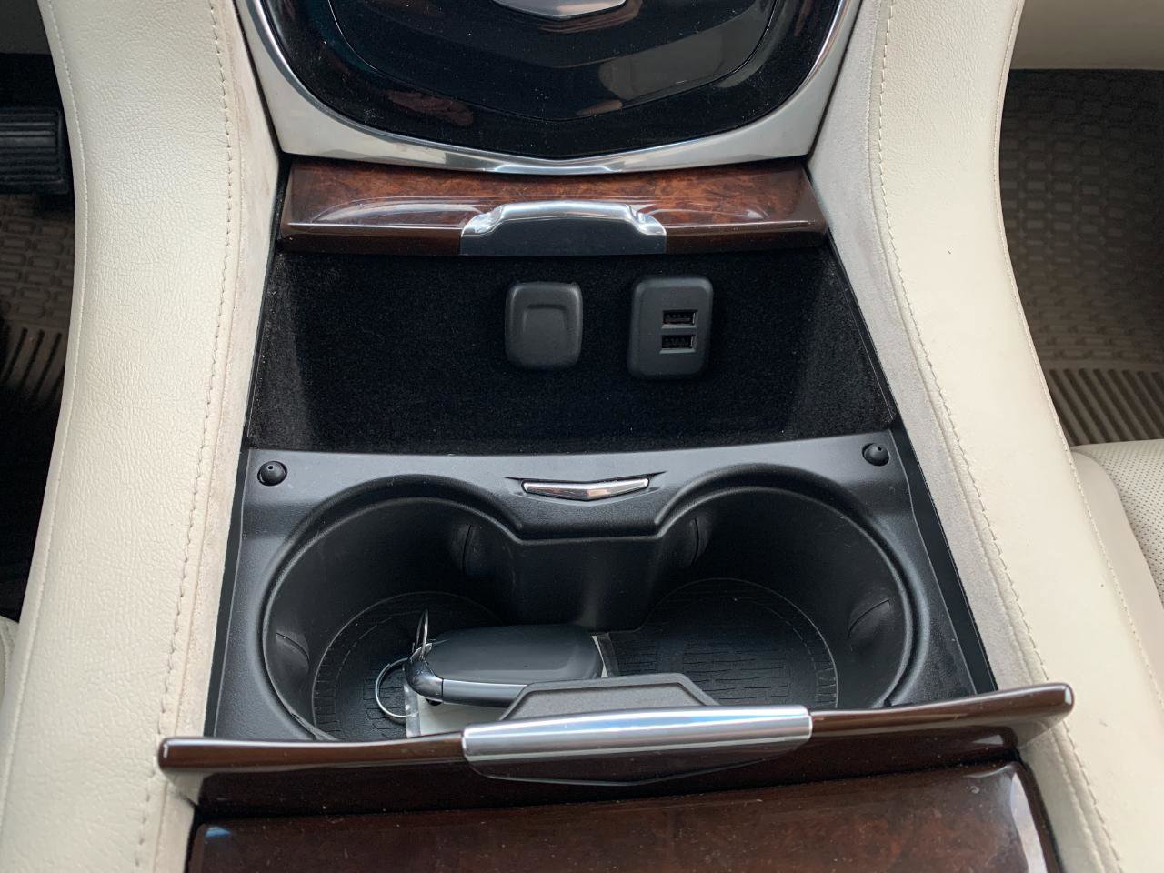 Used 2015 Cadillac Escalade ESV Premium image 23