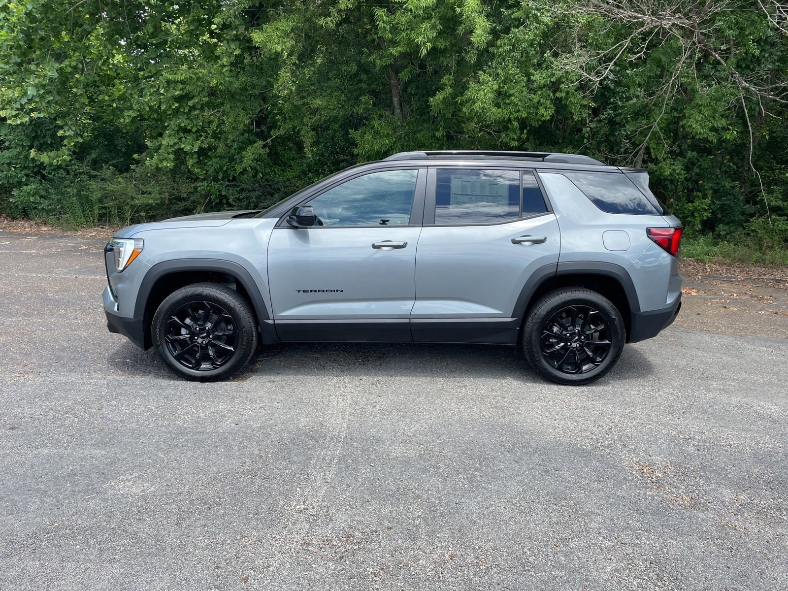 New 2026 GMC Terrain Elevation w/ Black Edition FWD image 2