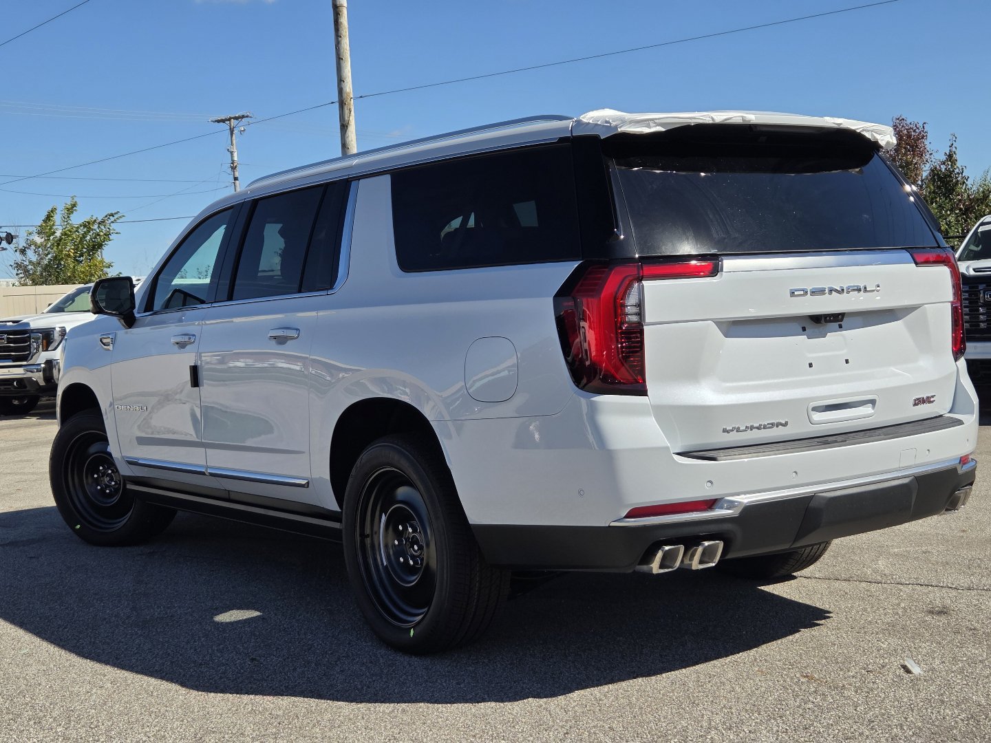 New 2027 GMC Yukon XL Denali w/ Denali Reserve Package AWD/4WD image 18
