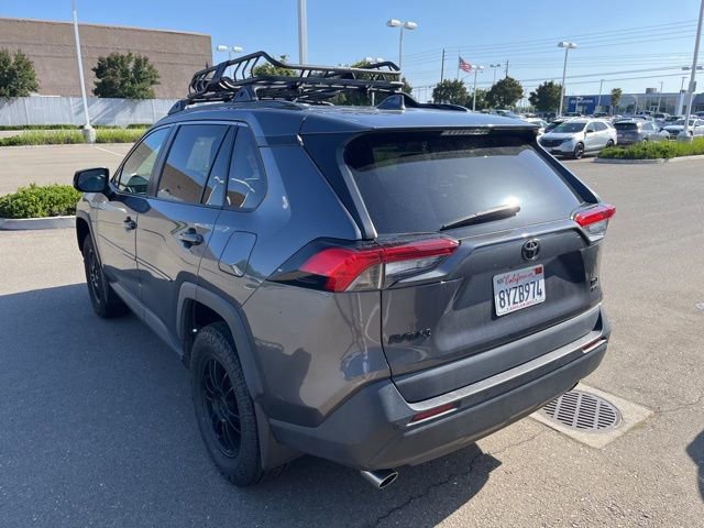 Used 2021 Toyota RAV4 XLE Premium AWD/4WD image 8