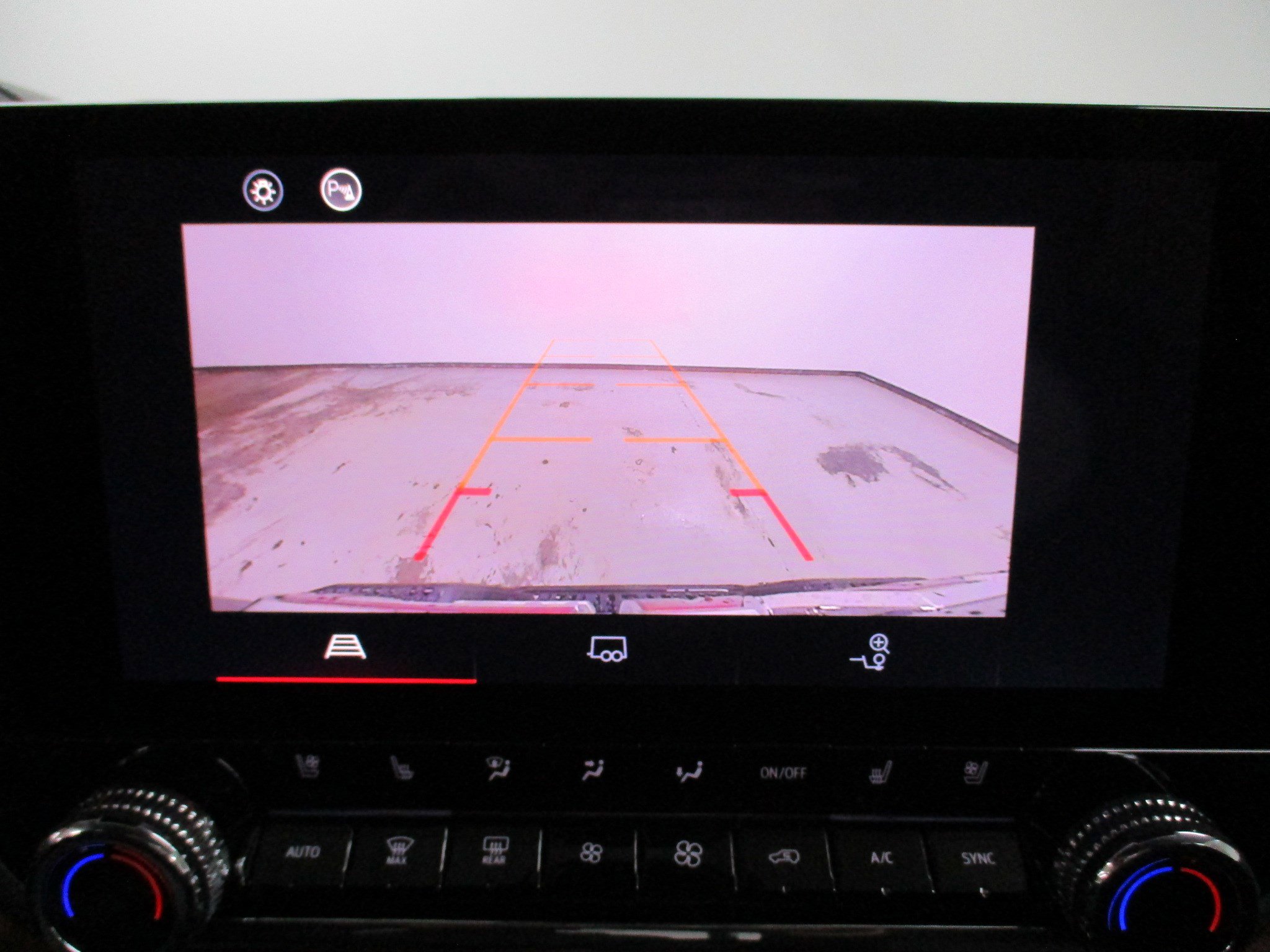 New 2025 GMC Canyon AT4 w/ AT4 Premium Package image 25