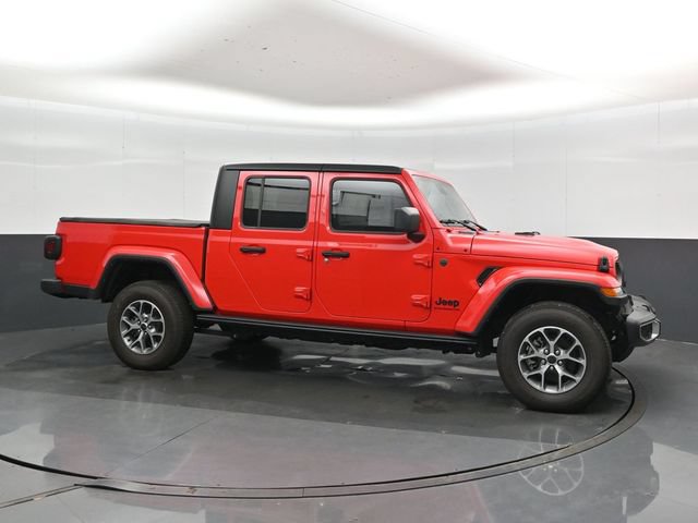 Used 2024 Jeep Gladiator Sport AWD/4WD image 8