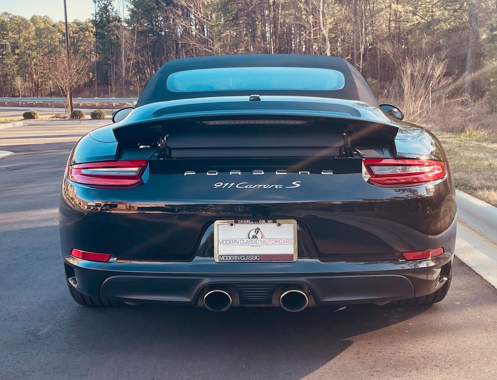 Used 2019 Porsche 911 Carrera S image 18