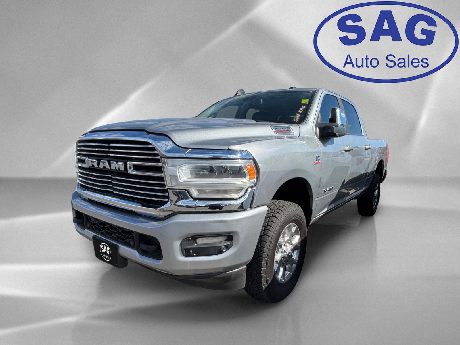 Used 2024 RAM 2500 Laramie AWD/4WD image 5