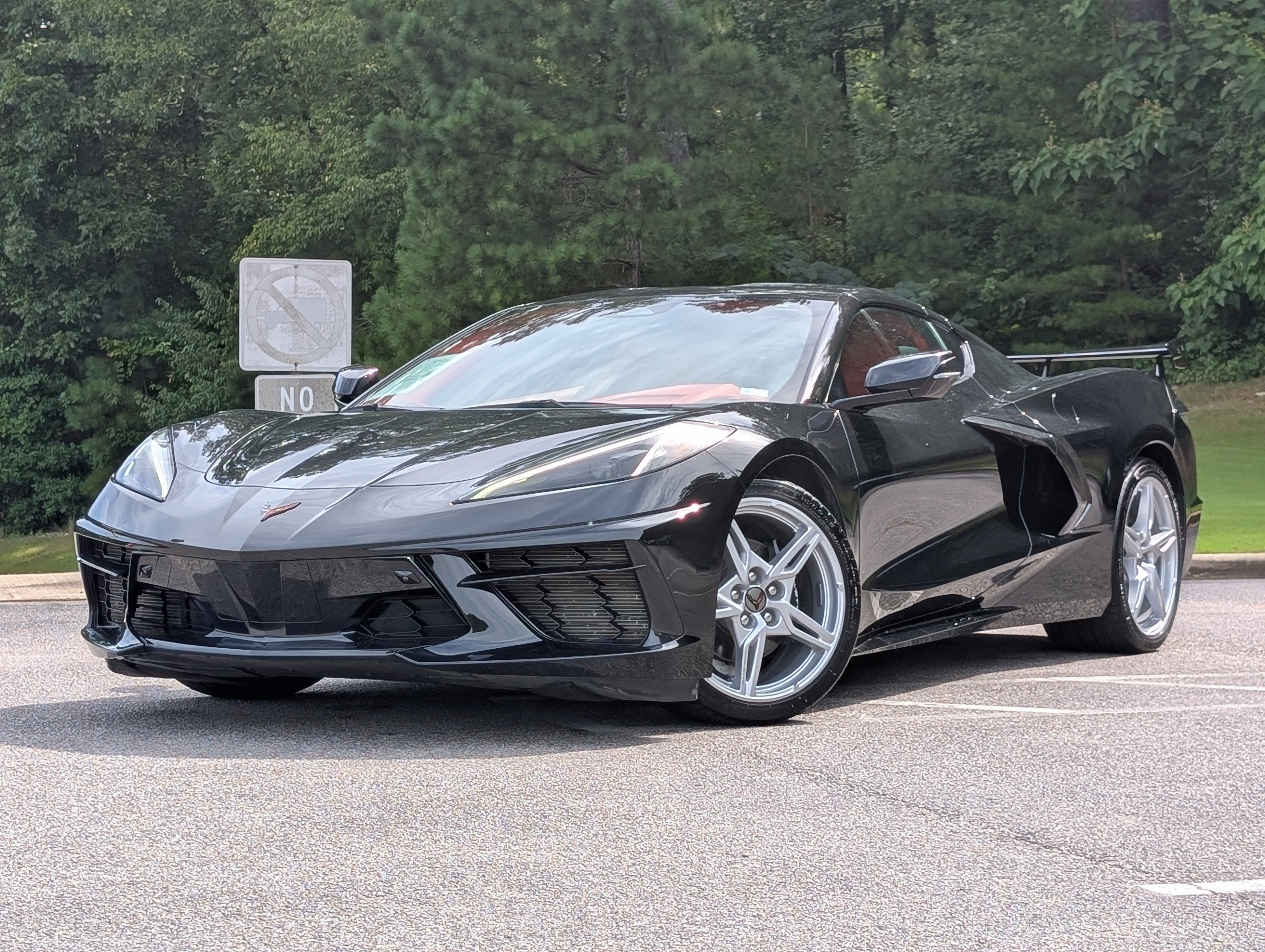 Used 2024 Chevrolet Corvette Stingray Premium Cpe w/ 3LT RWD image 4