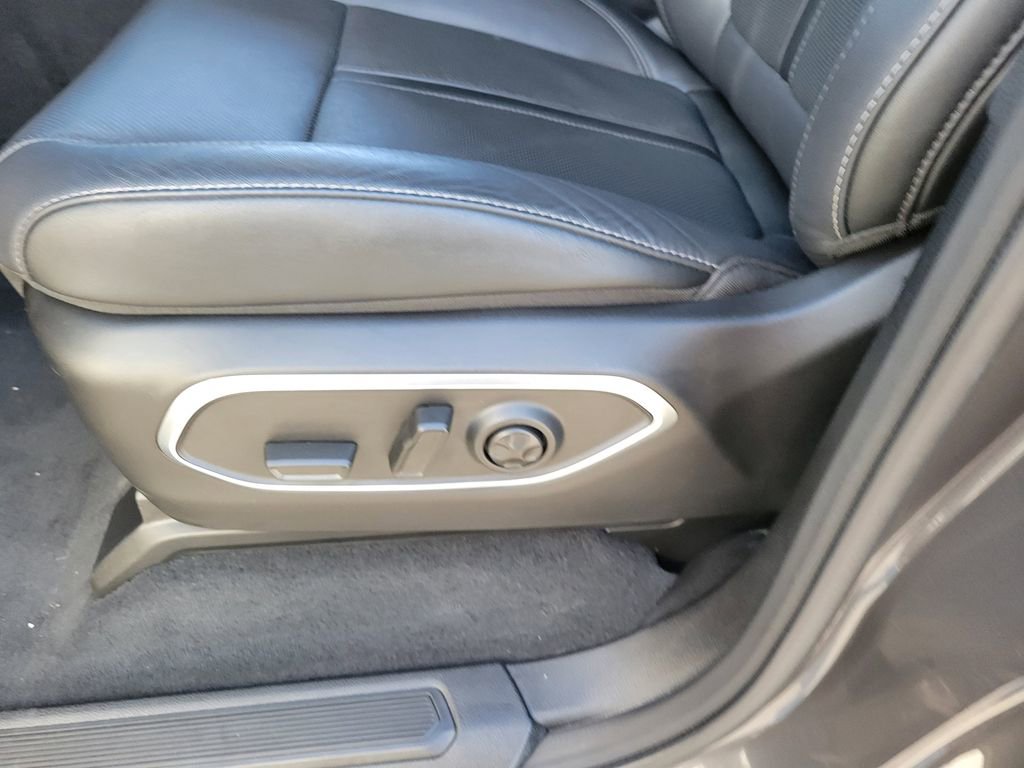 Used 2025 Jeep Wagoneer Series II image 16