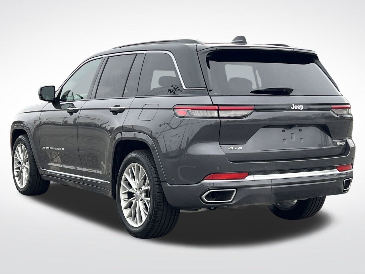 Used 2025 Jeep Grand Cherokee Summit image 3