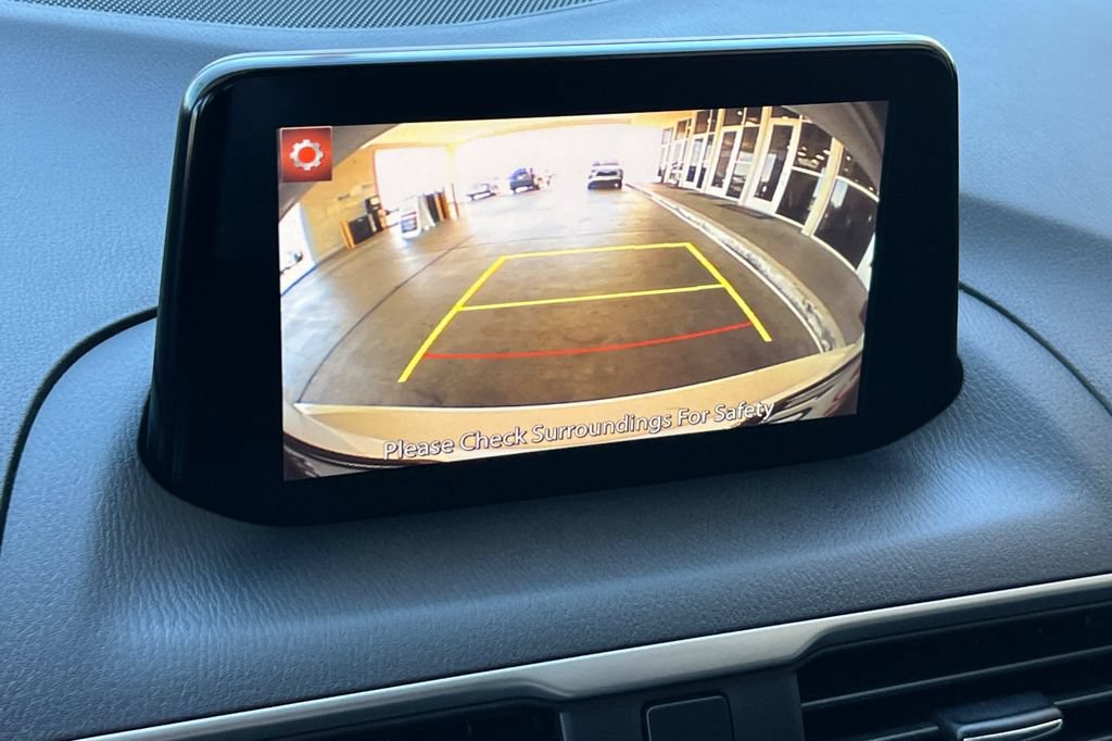 Used 2018 MAZDA MAZDA3 Touring FWD image 20