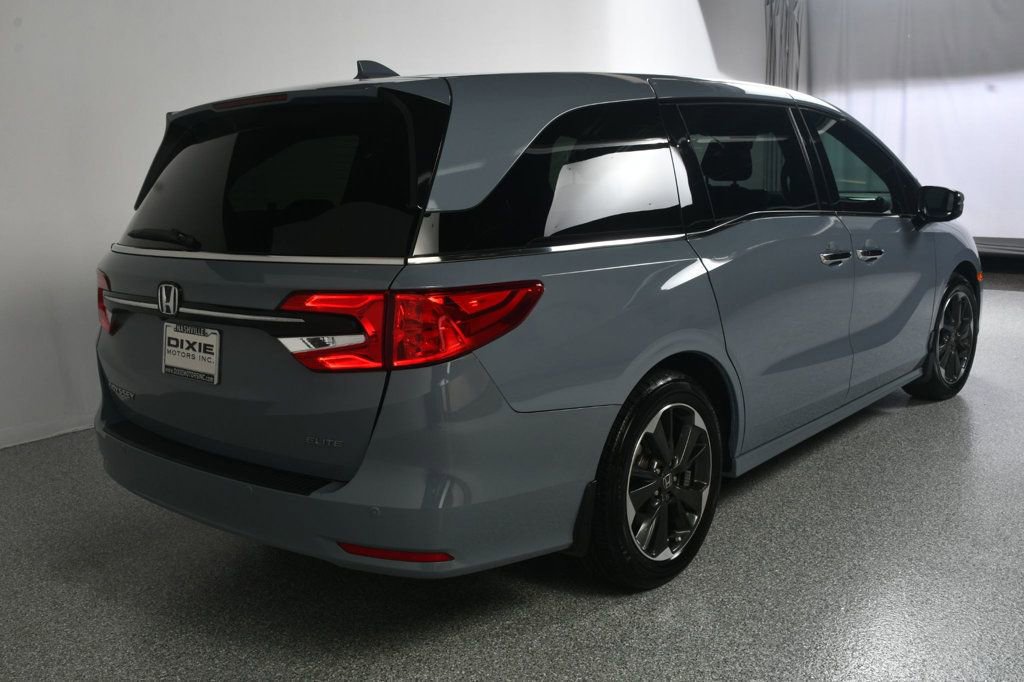 Used 2024 Honda Odyssey Elite image 9