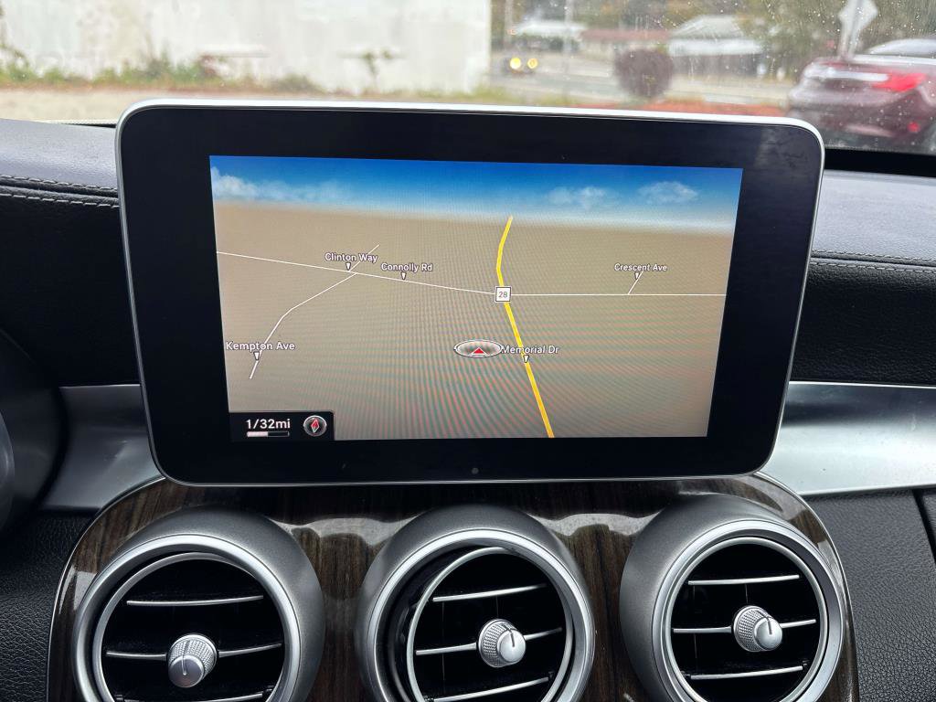 Used 2015 Mercedes-Benz C 400 4MATIC image 21