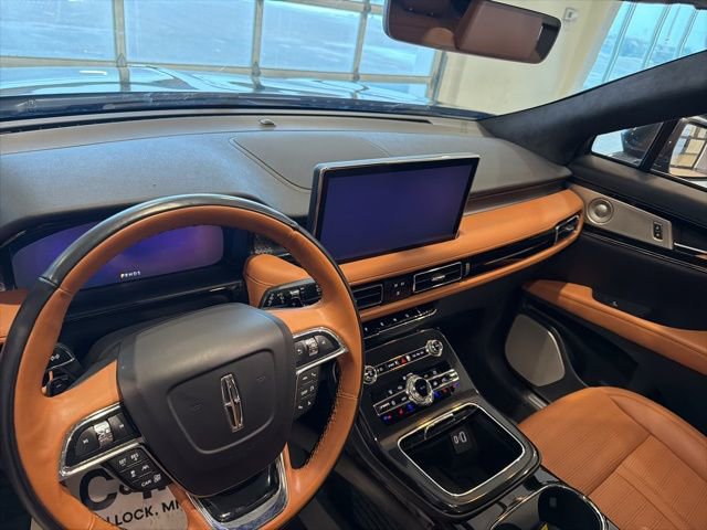 Used 2022 Lincoln Nautilus Black Label w/ Class II Trailer Tow Package image 12