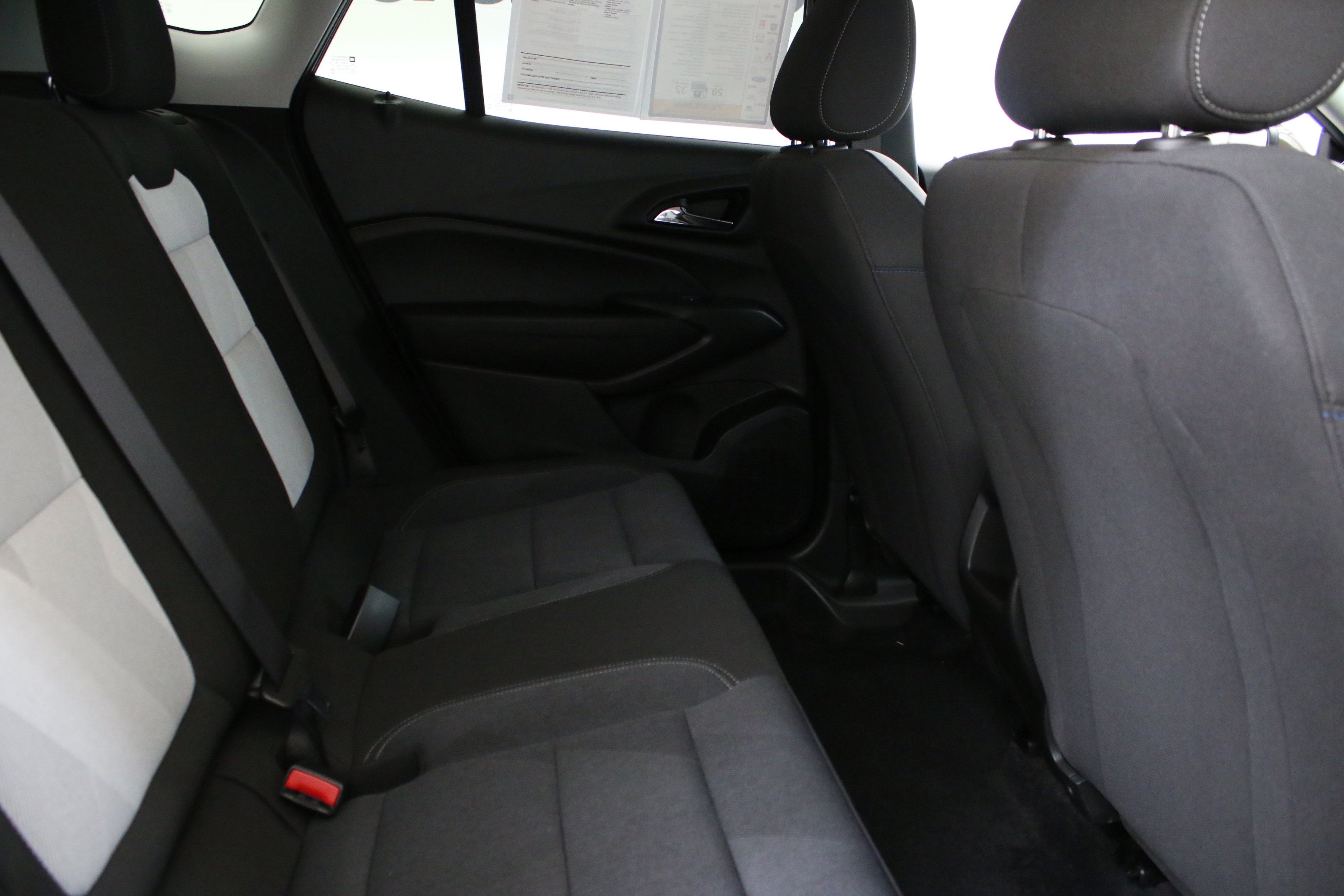 Used 2024 Chevrolet Trax LS w/ LS Convenience Package FWD image 35
