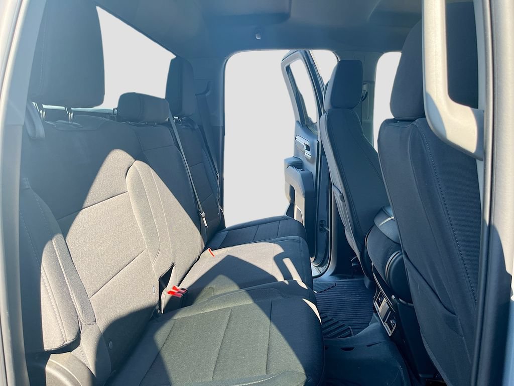 Used 2025 Chevrolet Silverado 1500 RST AWD/4WD image 29
