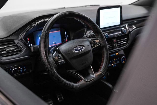 Used 2023 Ford Escape ST-Line image 13