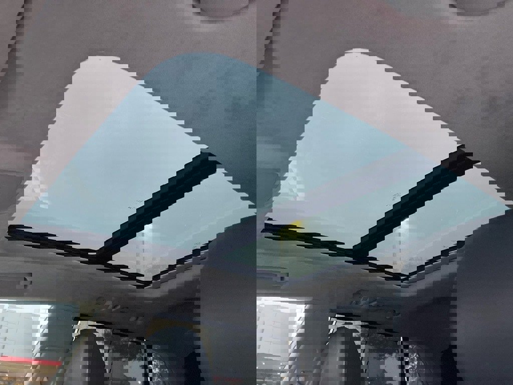 Used 2019 Audi Q8 Prestige w/ Luxury Package image 13