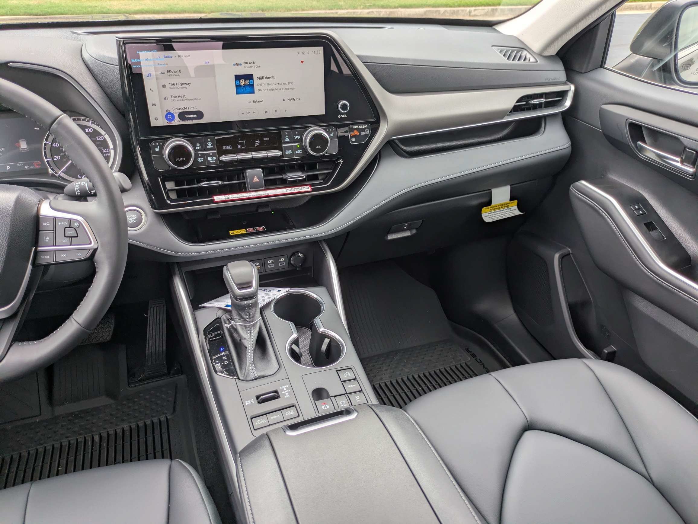 New 2026 Toyota Highlander XLE AWD/4WD image 19