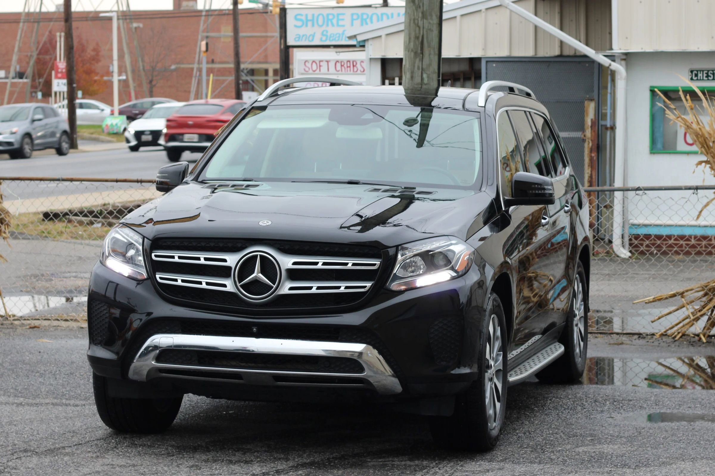 Used 2018 Mercedes-Benz GLS 450 4MATIC w/ Premium Package image 3