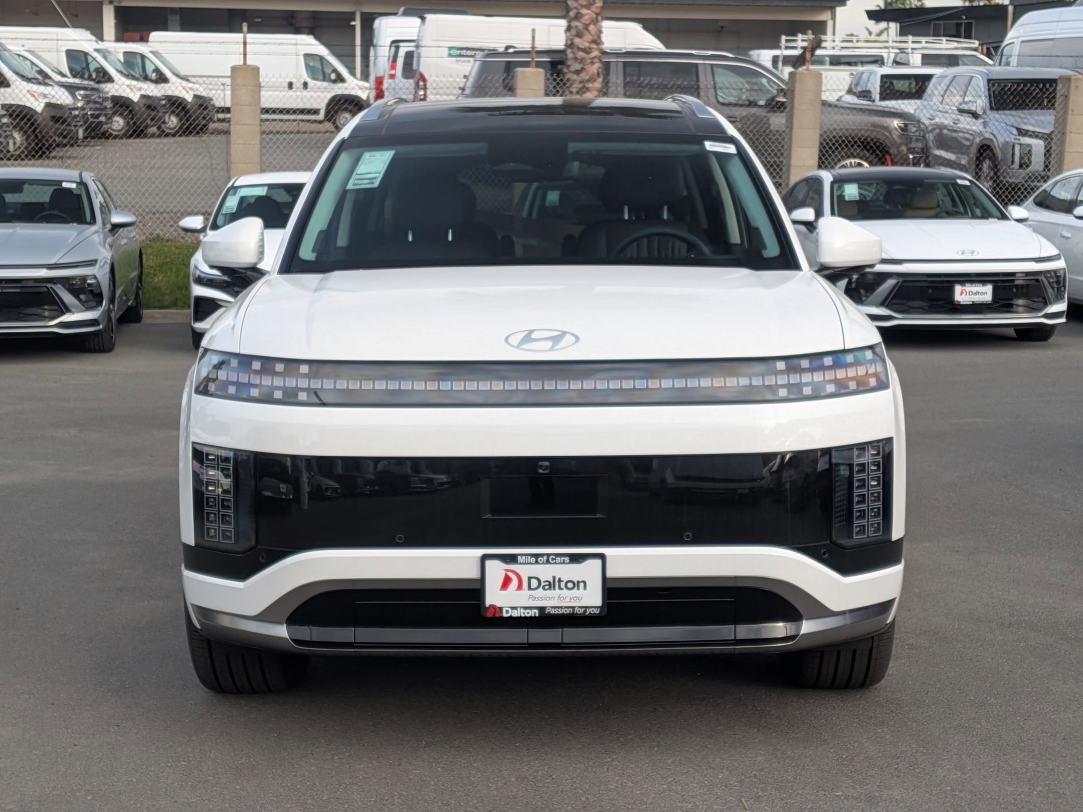 New 2026 Hyundai Ioniq 9 Calligraphy image 2