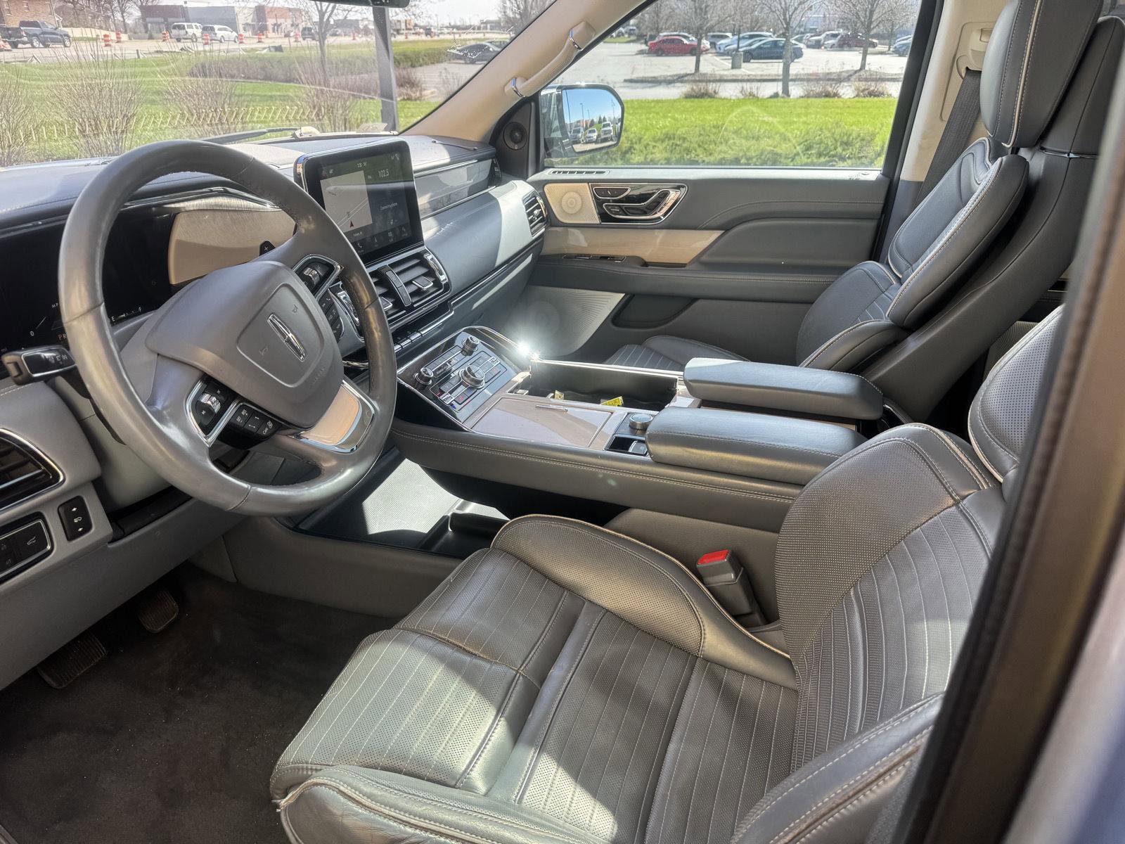 Used 2018 Lincoln Navigator L Black Label image 14