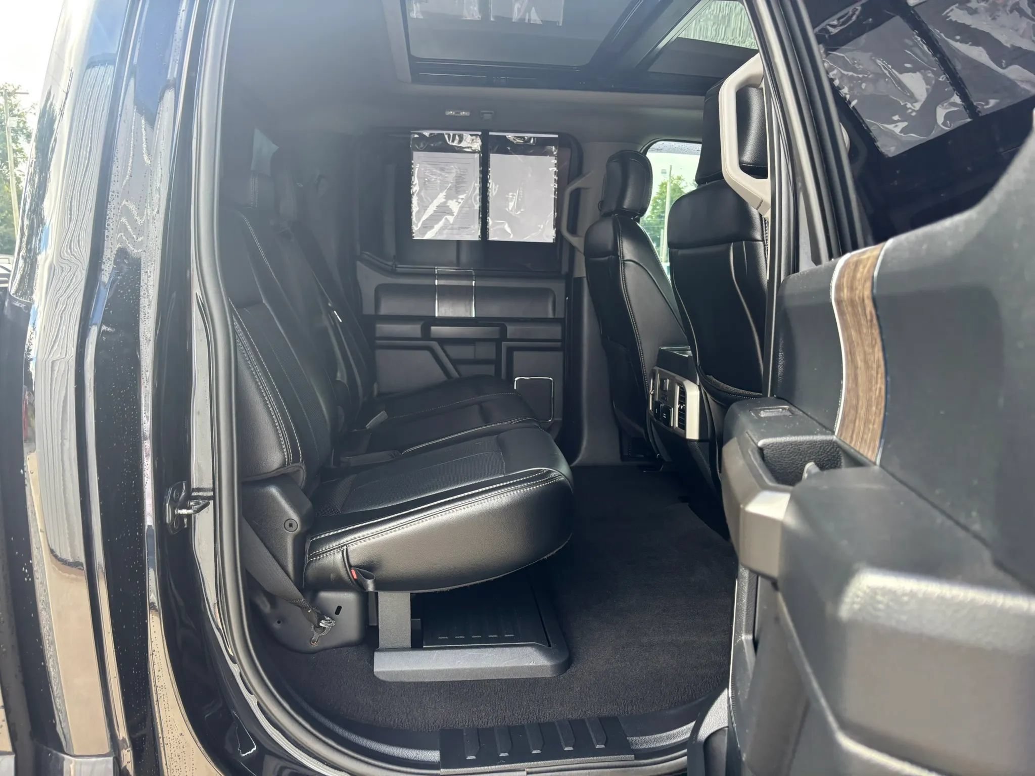 Used 2020 Ford F350 Lariat AWD/4WD image 15