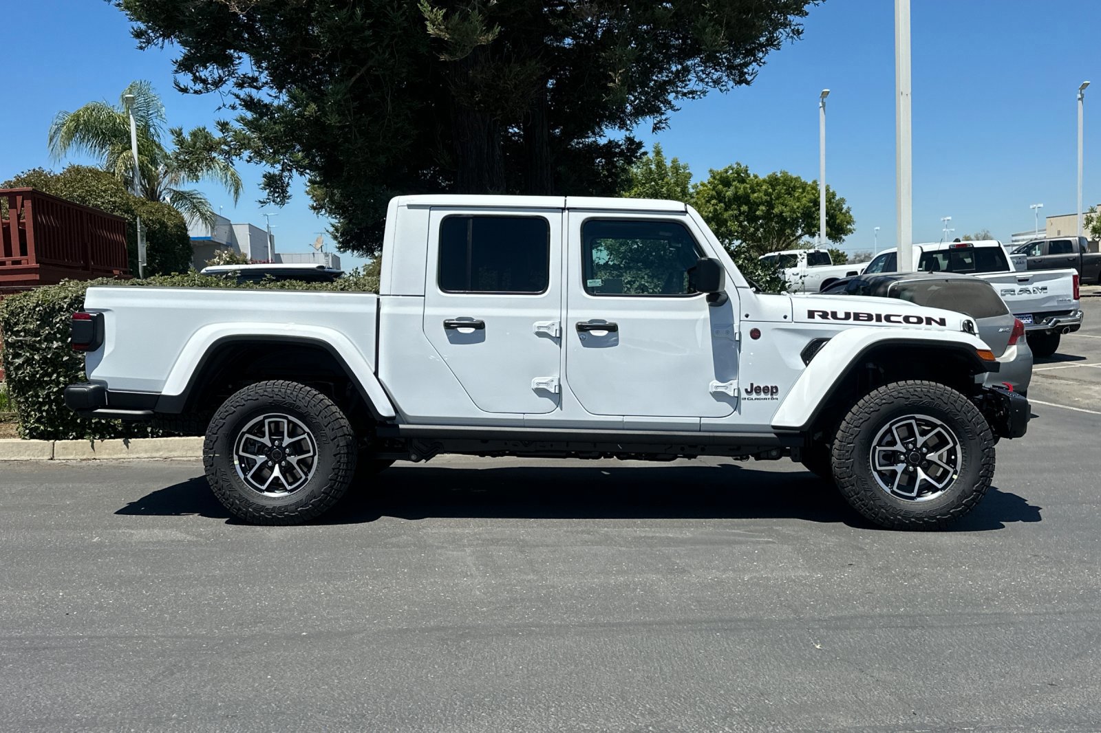 New 2025 Jeep Gladiator Rubicon image 3