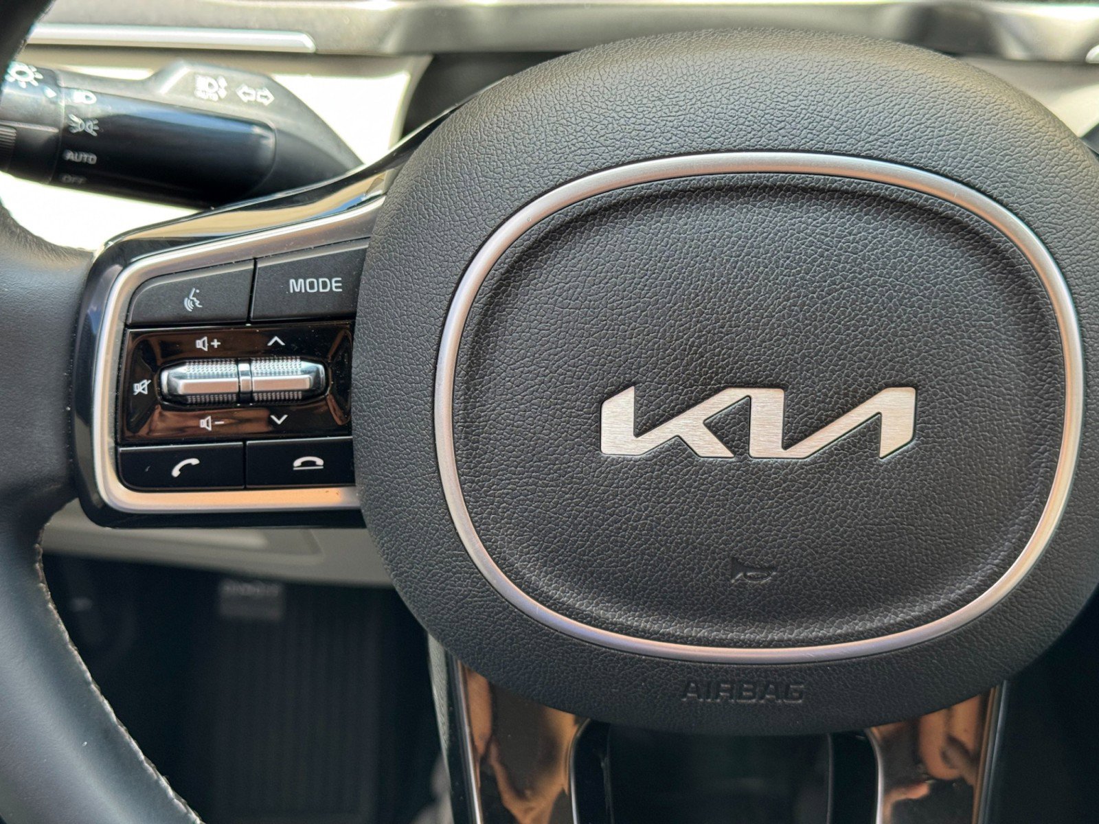 Used 2022 Kia Sorento S w/ Panoramic Sunroof Package FWD image 20