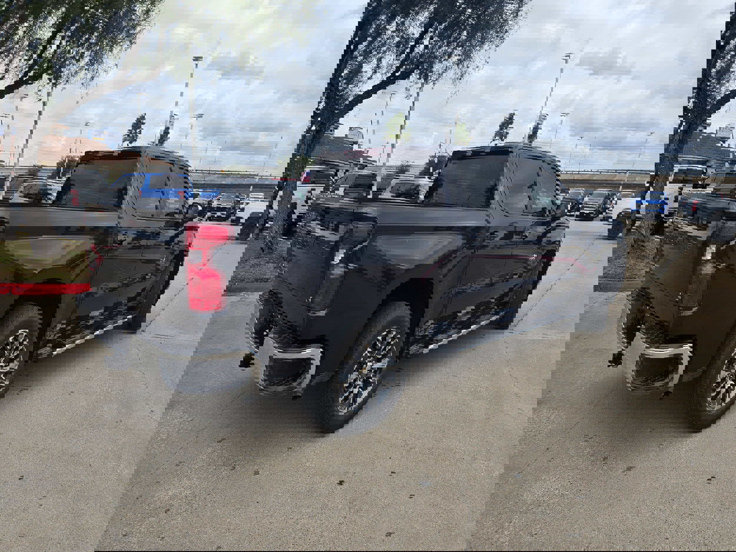 Used 2023 Chevrolet Silverado 1500 LT w/ Protection Package image 3