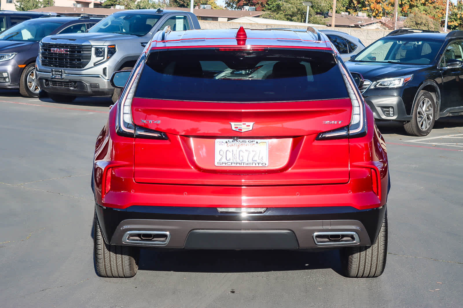 Used 2024 Cadillac XT4 Sport w/ Technology Package image 3